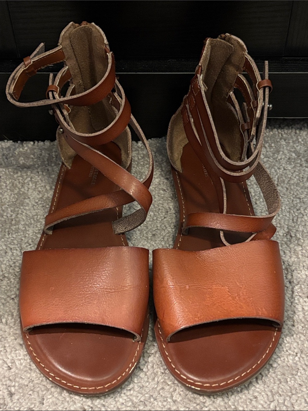 American Eagle Outfitters Women’s Brown Strappy Criss Cross Leather Sandals. 8